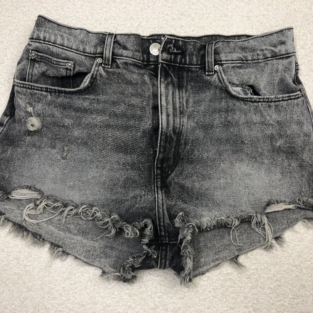 Zara Girlfriend Semi Distressed Black Denim Shorts Size 29 (Zara 8) Button Fly